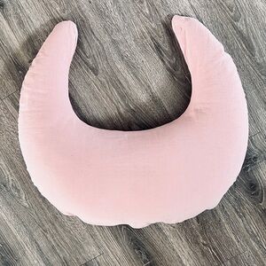 Snuggle Me Organic Crescent Feeding Pillow (Moss) with Cover (Pink)